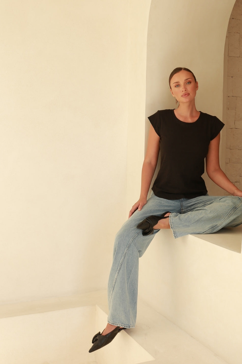 AMA Vienna Tee | Black