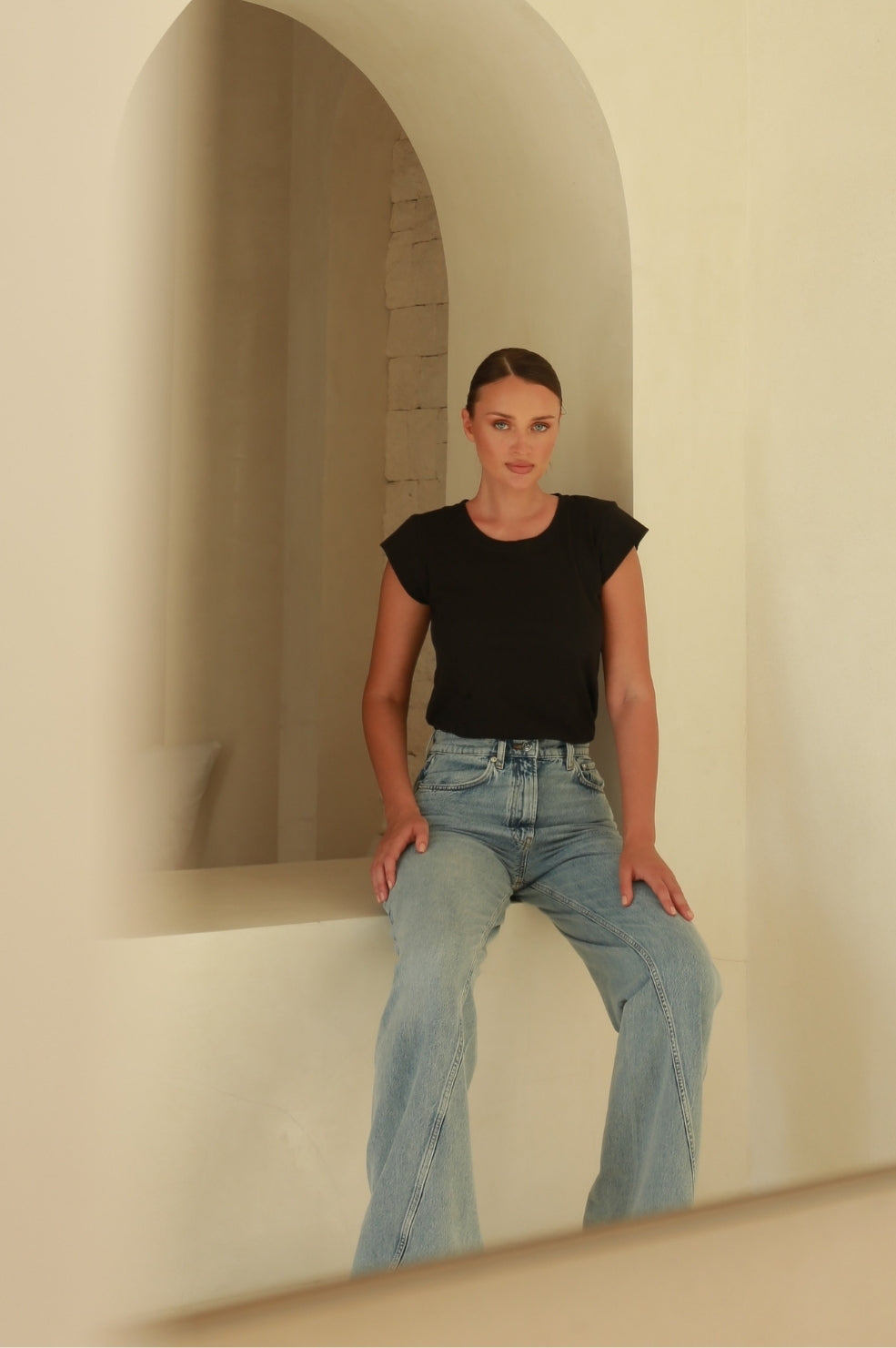 AMA Vienna Tee | Black