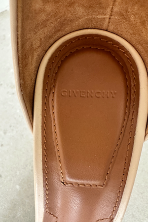 X Givenchy | Ivory Nadia Ankle Cuff Sandals | 39