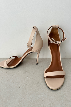 X Givenchy | Ivory Nadia Ankle Cuff Sandals | 39