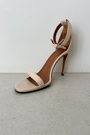 X Givenchy | Ivory Nadia Ankle Cuff Sandals | 39