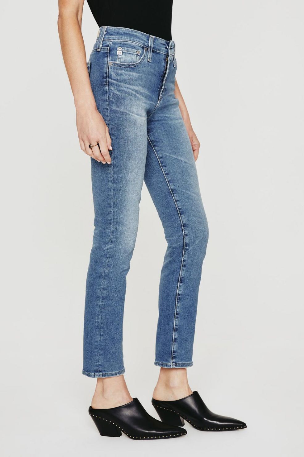 Mari | 18Yrs Lakefront