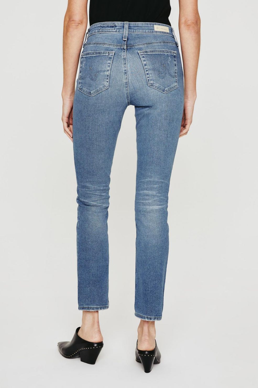 Mari | 18Yrs Lakefront