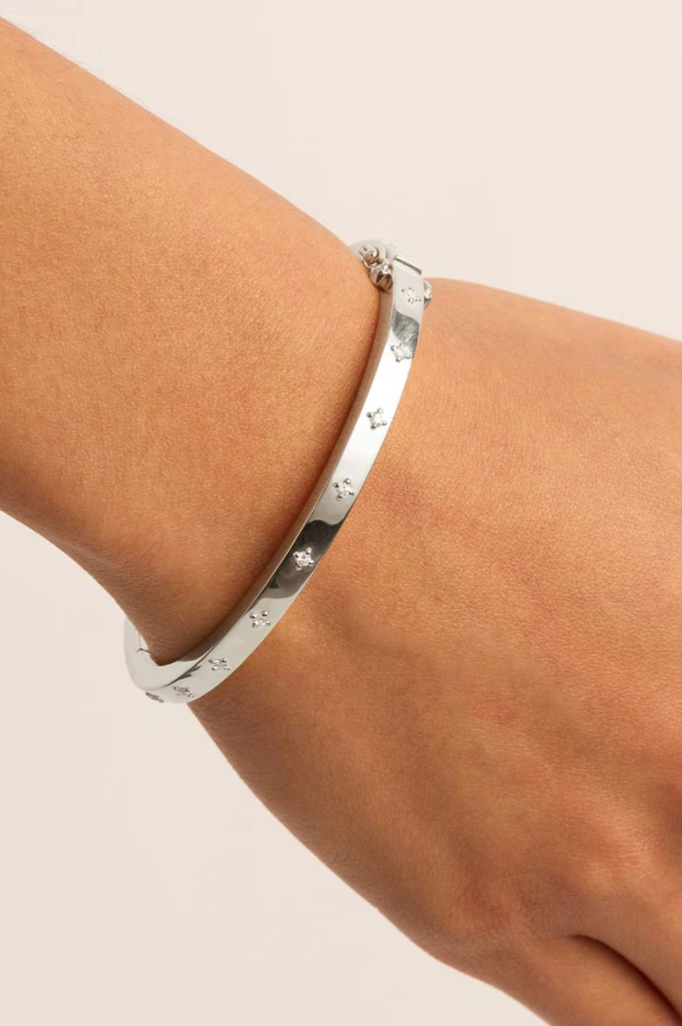 Live in Love Hinged Bracelet | Silver