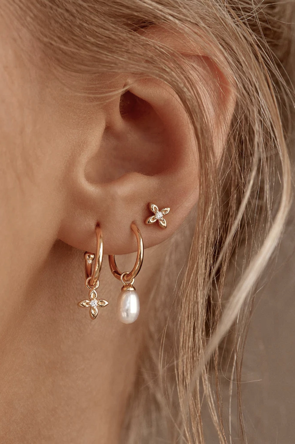 Live in Light Stud Earrings | Gold