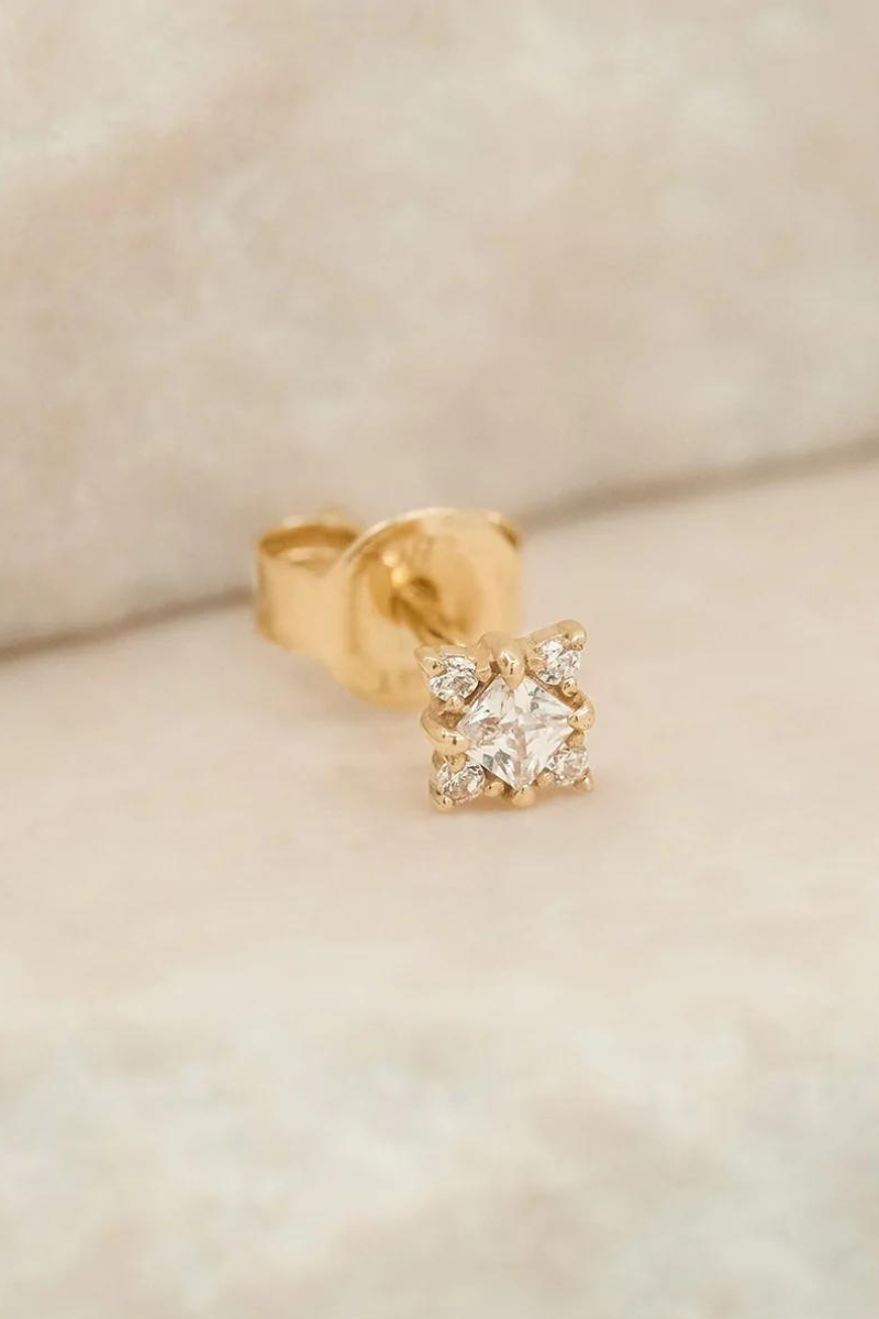 14K Endless Light Stud Earring - Gold