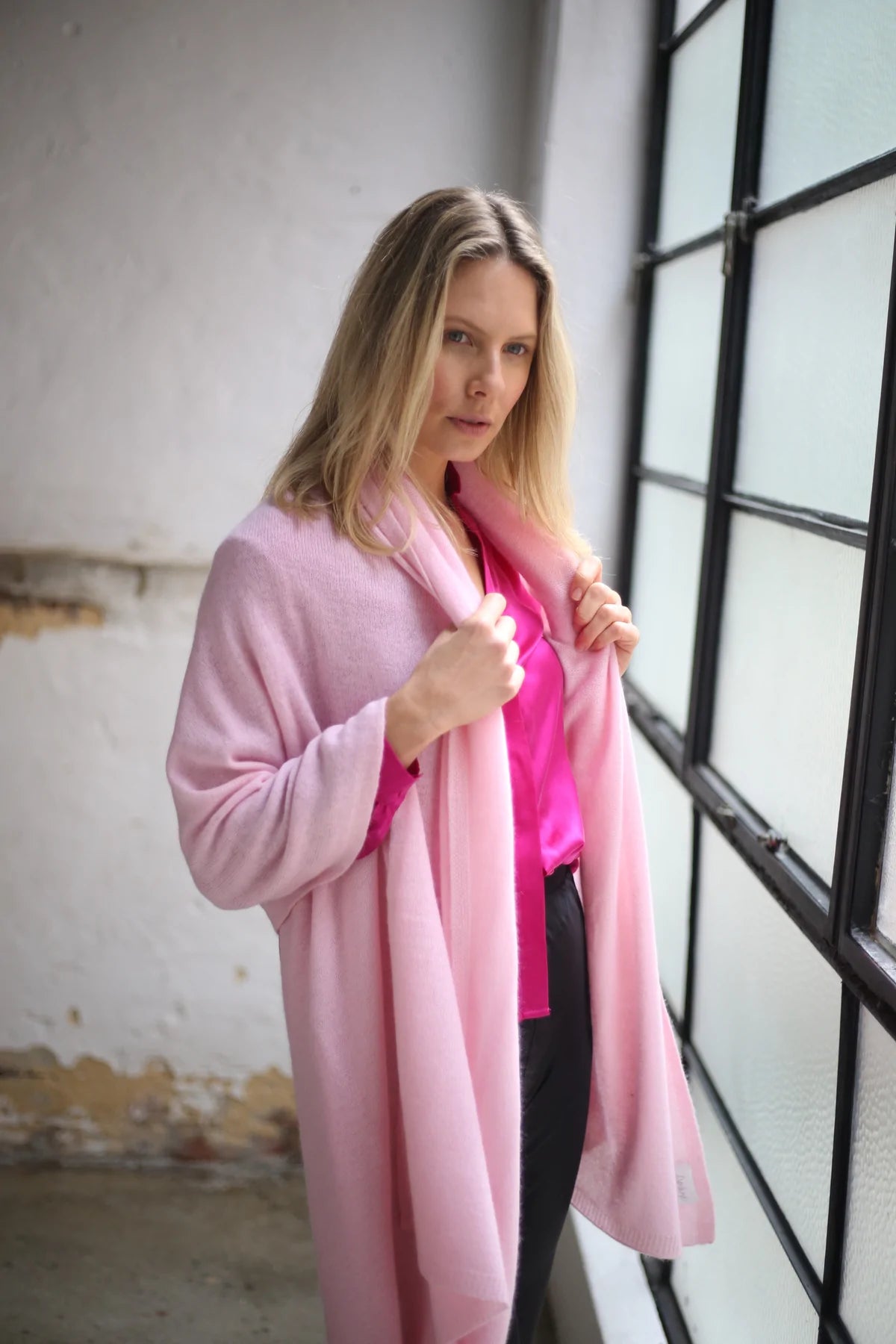 Cashmere Wrap - Ballet Pink