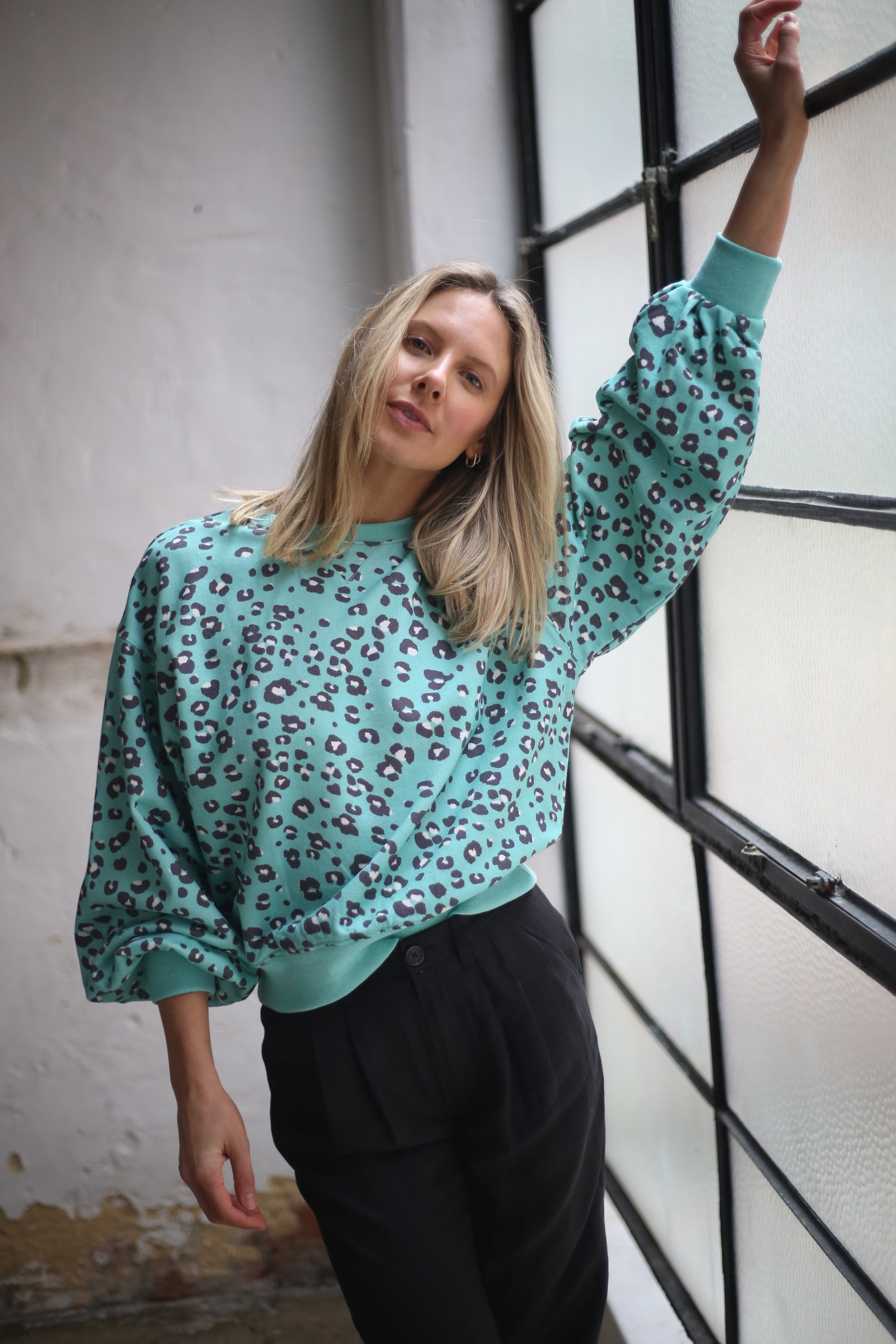 Signature Sweatshirt - Mint Cheetah