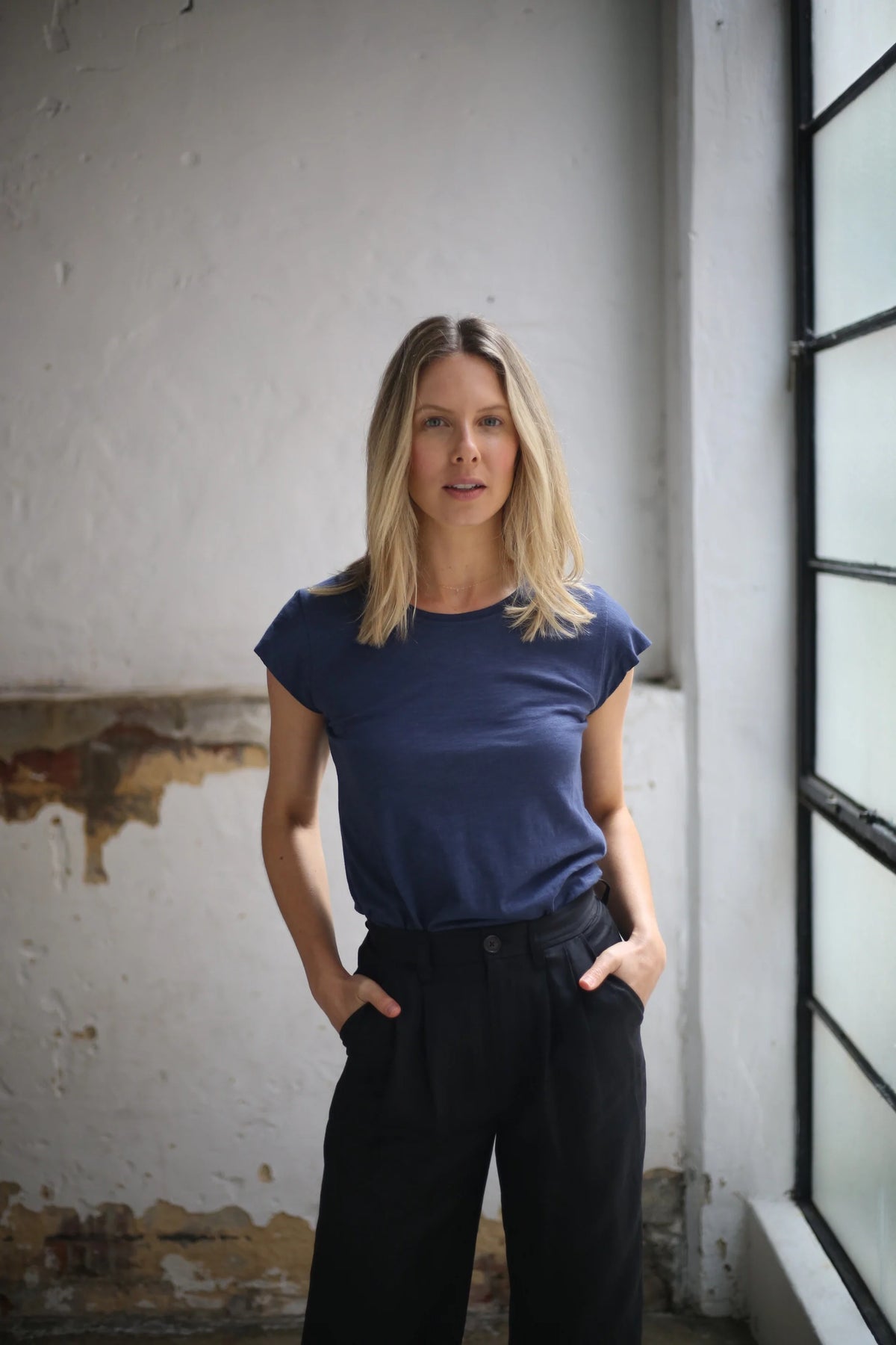 AMA Vienna Tee | Navy