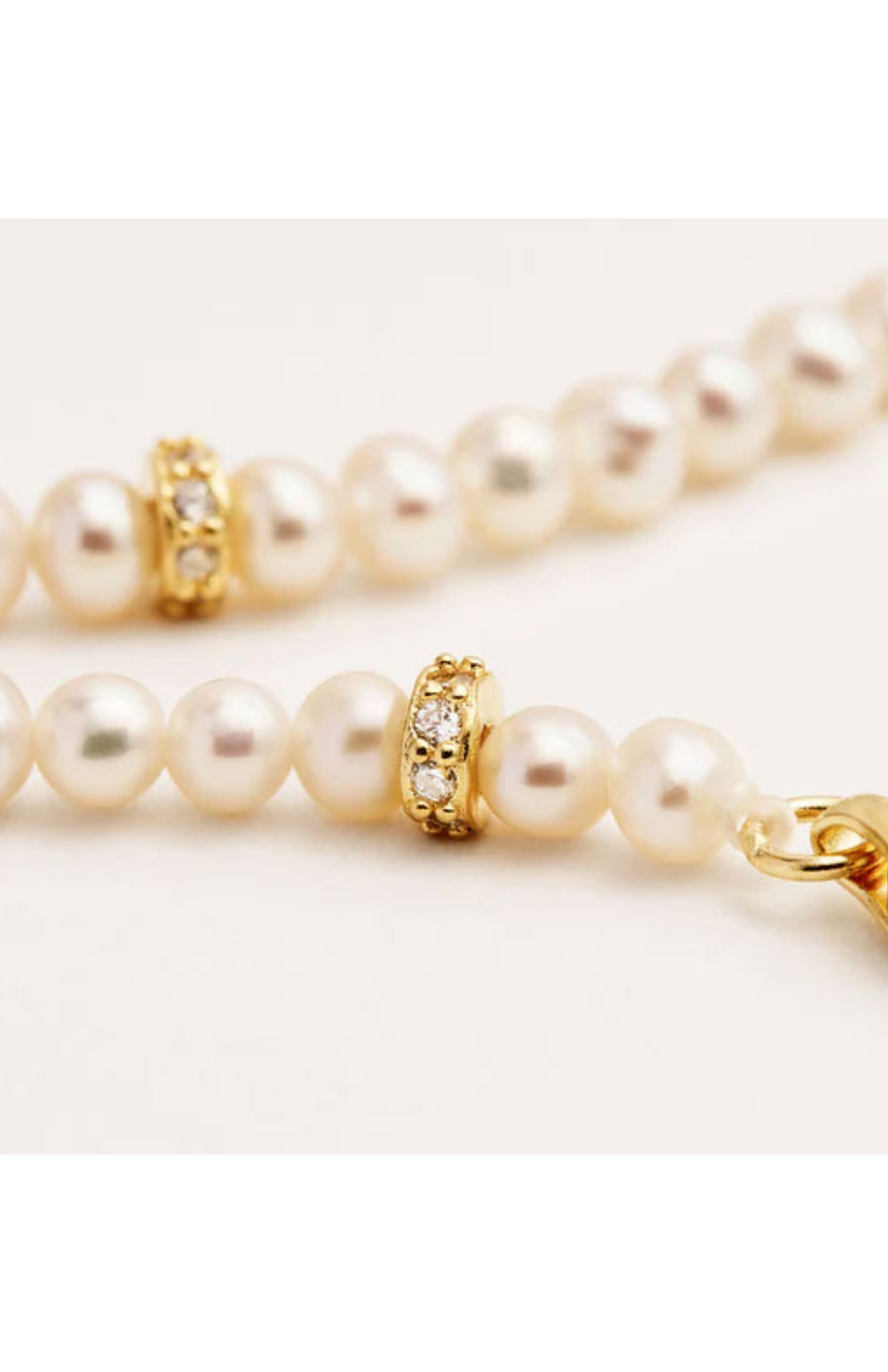 Live in Peace Pearl Choker - Gold